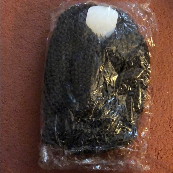 Dark Gray knit infinity scarf - Picture 4 of 5